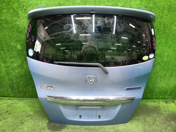 ДВЕРЬ ПЯТАЯ НА HONDA FREED GP3
