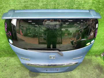 ДВЕРЬ ПЯТАЯ НА HONDA FREED GP3