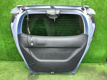 ДВЕРЬ ПЯТАЯ НА HONDA FREED GP3