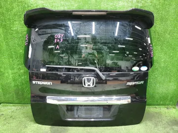 ДВЕРЬ ПЯТАЯ НА HONDA STEPWGN RK5