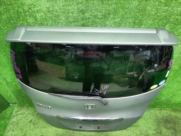 ДВЕРЬ ПЯТАЯ НА HONDA FREED GB3