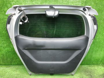 ДВЕРЬ ПЯТАЯ НА HONDA FREED GB3