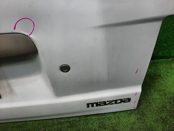 ДВЕРЬ ПЯТАЯ НА MAZDA BONGO SK22V