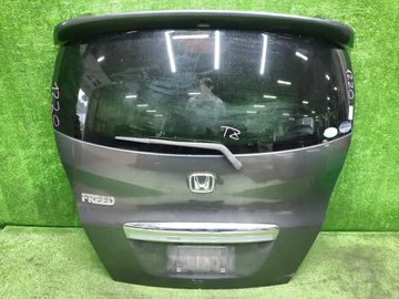 ДВЕРЬ ПЯТАЯ НА HONDA FREED GB3