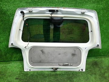 ДВЕРЬ ПЯТАЯ НА MAZDA DEMIO DW3W
