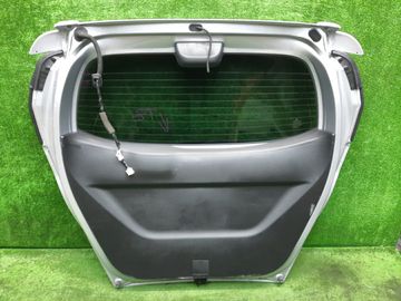 ДВЕРЬ ПЯТАЯ НА HONDA FREED GB3