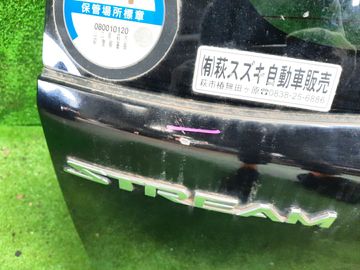 ДВЕРЬ ПЯТАЯ НА HONDA STREAM RN6