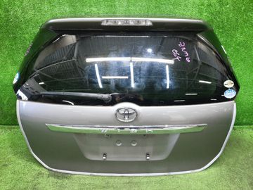 ДВЕРЬ ПЯТАЯ НА TOYOTA WISH ZNE10