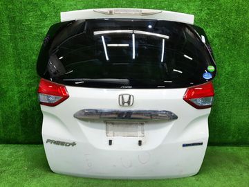 ДВЕРЬ ПЯТАЯ НА HONDA FREED GB8
