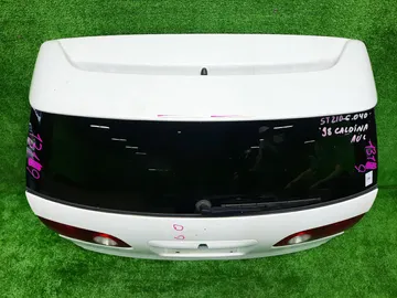 ДВЕРЬ ПЯТАЯ НА TOYOTA CALDINA ST210