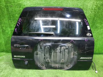 ДВЕРЬ ПЯТАЯ НА SUZUKI ESCUDO TDA4W