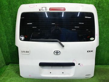 ДВЕРЬ ПЯТАЯ НА TOYOTA TOWNACE S412M
