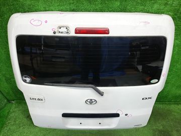 ДВЕРЬ ПЯТАЯ НА TOYOTA TOWNACE S412M