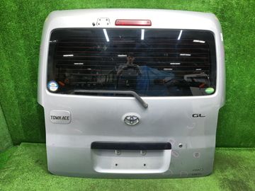 ДВЕРЬ ПЯТАЯ НА TOYOTA TOWNACE S412M