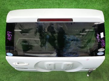 ДВЕРЬ ПЯТАЯ НА SUZUKI ESCUDO TDA4W