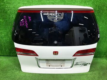 ДВЕРЬ ПЯТАЯ НА HONDA ELYSION RR3