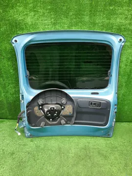 ДВЕРЬ ПЯТАЯ НА TOYOTA FUNCARGO NCP25