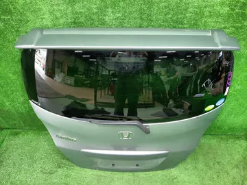 ДВЕРЬ ПЯТАЯ НА HONDA FREED GB3