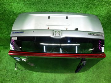 ДВЕРЬ ПЯТАЯ НА HONDA INSIGHT ZE2