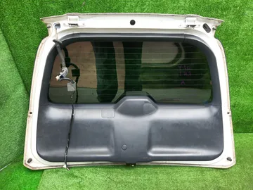 ДВЕРЬ ПЯТАЯ НА HONDA STREAM RN1