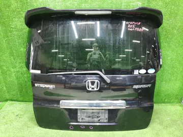 ДВЕРЬ ПЯТАЯ НА HONDA STEPWGN RK5