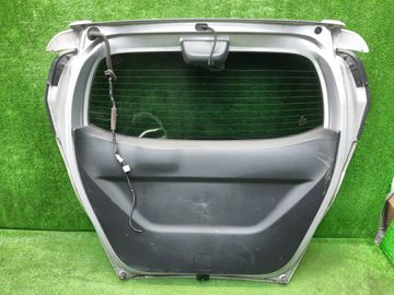 ДВЕРЬ ПЯТАЯ НА HONDA FREED GB3