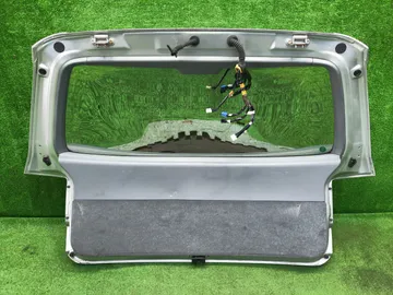 ДВЕРЬ ПЯТАЯ НА TOYOTA HARRIER MCU10