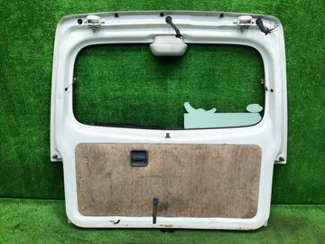 ДВЕРЬ ПЯТАЯ НА MAZDA BONGO SK22V