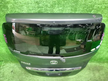 ДВЕРЬ ПЯТАЯ НА HONDA FREED GB3
