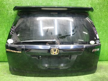 ДВЕРЬ ПЯТАЯ НА HONDA STREAM RN6