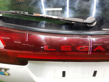 ДВЕРЬ ПЯТАЯ НА SUBARU LEGACY BH5