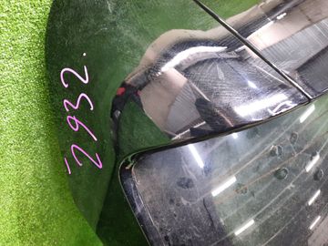 ДВЕРЬ ПЯТАЯ НА NISSAN LEAF ZE1