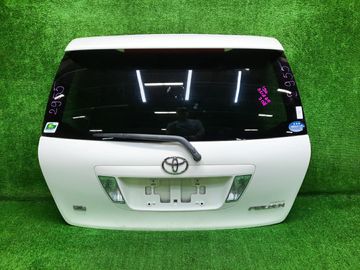 ДВЕРЬ ПЯТАЯ НА TOYOTA COROLLA FIELDER NZE121G