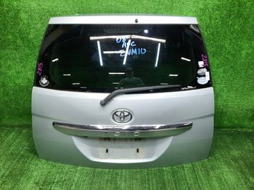 ДВЕРЬ ПЯТАЯ НА TOYOTA ISIS ANM10G