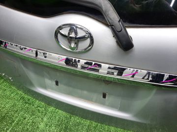 ДВЕРЬ ПЯТАЯ НА TOYOTA COROLLA FIELDER NZE141G