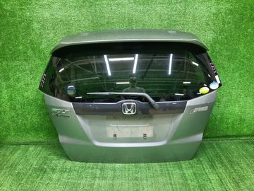 ДВЕРЬ ПЯТАЯ НА HONDA FIT GE8