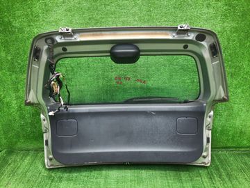 ДВЕРЬ ПЯТАЯ НА NISSAN WINGROAD Y11