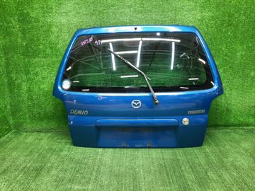 ДВЕРЬ ПЯТАЯ НА MAZDA DEMIO DW5W