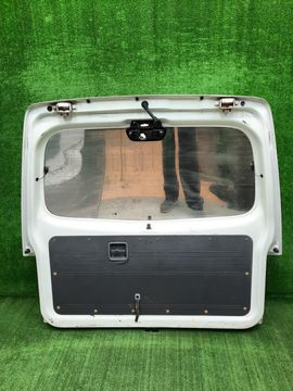 ДВЕРЬ ПЯТАЯ НА MAZDA BONGO SK22M