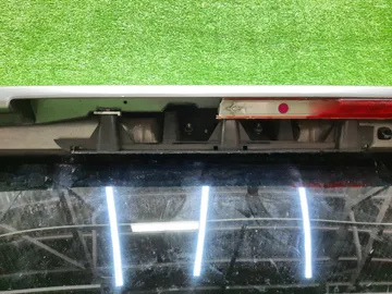 ДВЕРЬ ПЯТАЯ НА NISSAN WINGROAD Y12