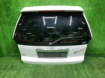 ДВЕРЬ ПЯТАЯ НА MITSUBISHI CHARIOT GRANDIS N84W