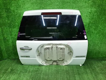 ДВЕРЬ ПЯТАЯ НА SUZUKI ESCUDO TD54W