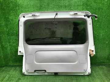 ДВЕРЬ ПЯТАЯ НА TOYOTA ESTIMA MCR30W