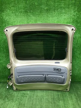 ДВЕРЬ ПЯТАЯ НА TOYOTA FUNCARGO NCP21