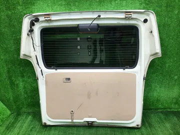 ДВЕРЬ ПЯТАЯ НА NISSAN SERENA TC24