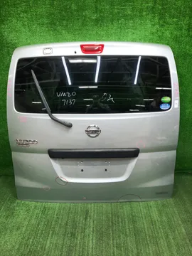 ДВЕРЬ ПЯТАЯ НА NISSAN NV200 M20