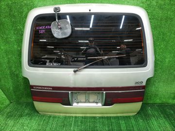 ДВЕРЬ ПЯТАЯ НА TOYOTA HIACE KZH100G