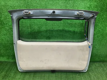 ДВЕРЬ ПЯТАЯ НА TOYOTA COROLLA FIELDER NZE121G