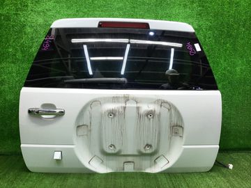 ДВЕРЬ ПЯТАЯ НА SUZUKI ESCUDO TD54W