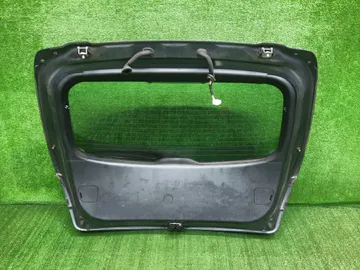 ДВЕРЬ ПЯТАЯ НА MAZDA AXELA BK3P